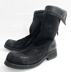 2501-BO03  Crush Suede Boots