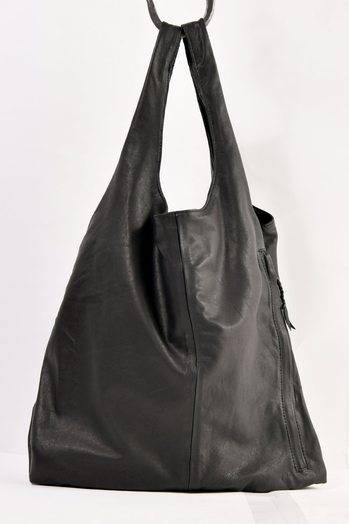 に*ゃ様 Kmrii leather shoulder bag KMRii Studded Embossed Leather Shoulder Bag - Black Shoulder